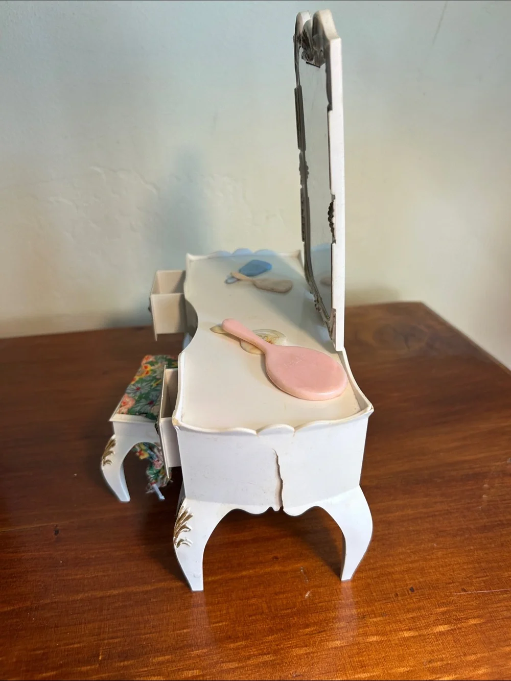 Vintage 60s Pedigree Sindy Doll Dressing Table Set Vanity and Accessories
